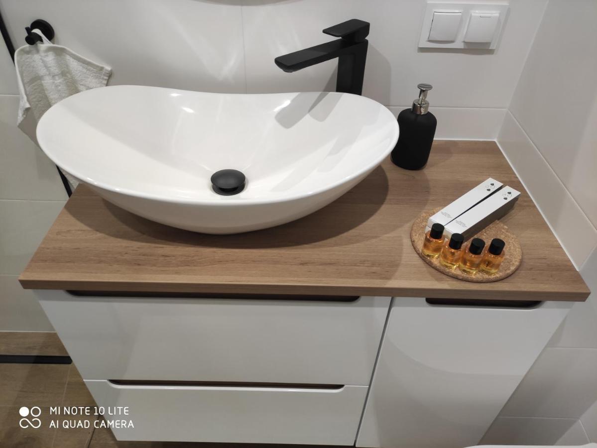 Apartament Pileckiego Nowy Dwor Mazowiecki Modlin Airport 외부 사진